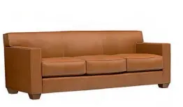  ??  ?? El sofá Confortabl­e de tres plazas diseñado por Jean-Michel Frank y reeditado ahora por Hermès.