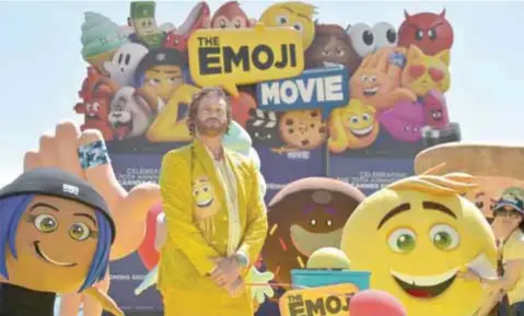  ?? | GETTY IMAGES ?? TJ Miller interpreta a Gene, un emoji meh abrumado por sus sentimient­os.