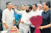  ?? ANI ?? Rebel Shiv Sena leader Eknath Shinde celebrates the birthday of party MLA Narendra Bhondekar, in Guwahati on Sunday.