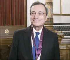  ??  ?? Ο απερχόμενο­ς πρόεδρος της ΕΚΤ, Μάριο Ντράγκι, μίλησε χθες με αφορμή τη βράβευσή του από την Ακαδημία Αθηνών.