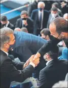  ?? FOTO: MORATA ?? Laporta y Cortés, en el Camp Nou