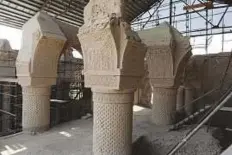  ??  ?? Conservati­on work is carried out at the Nine Domes Mosque in Balkh Province, Afghanista­n.