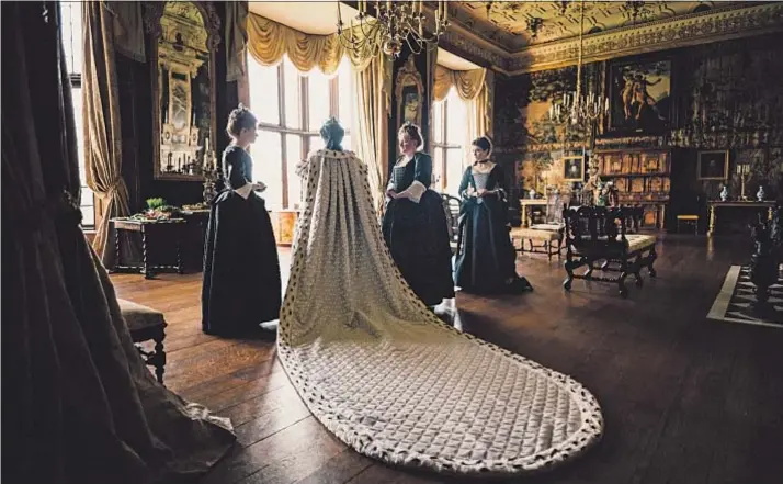  ?? Yorgos Lanthimos Twentieth Century Fox Film Corp. ?? DIRECTOR Yorgos Lanthimos didn’t want “The Favourite” to look like a “normal” costume drama, says Powell. “He wanted it to be real-life people in court.”