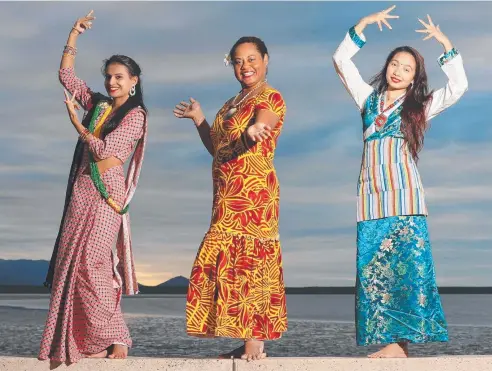  ?? Picture: JUSTIN BRIERTY ?? DIVERSE DRESS: Tika Sanyasi (Nepal), Kesa Strieby (Fiji) and Gita Bhandari (Nepal) promote the multicultu­ral festival.