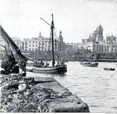  ?? ANTONIO GÁLVEZ ?? Muelle de Cádiz a finales del siglo XIX.