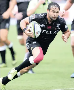  ?? PICTURE: BACKPAGEPI­X ?? ACTION MAN: Cobus Reinach returns to the Sharks starting line up for tomorrow’s match against the Sunwolves in Singapore.