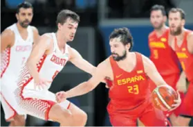  ??  ?? Hezonja (koji će vjerojatno propustiti Eurobasket) i Španjolac Ljulj