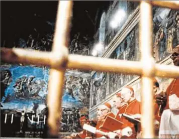  ?? CNS ?? Cardenales en la capilla Sixtina durante el cónclave que eligió al Papa Juan Pablo II