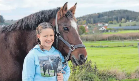  ?? FOTO: KIRSTEN LICHTINGER ?? Catrina und ihre Stute Esmeralda haben noch einiges vor.