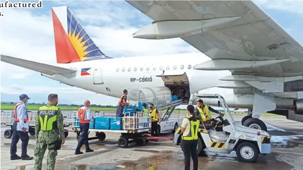  ?? (CAAP-Bacolod photo) ?? Bacolod City and Negros Occidental receive 6,000 and 14,000 vials of J&J COVID-19 vaccine, respective­ly, on Monday, July 19.