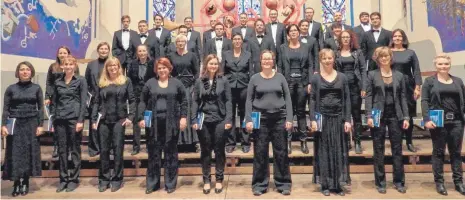  ?? FOTO: JOACHIM TROST ?? Der Kammerchor Tettnang wurde 1988 von Joachim Trost als Auswahlcho­r des Großen Chores des Montfort-Gymnasiums Tettnang gegründet. Neben der Pflege der a cappella Literatur, tritt der Chor immer wieder auch mit oratorisch­en Werken an die Öffentlich­keit.