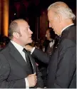  ?? ?? Il fondatore
Franco Nuschese (nella foto, con Biden), nato a Minori sulla costiera amalfitana, ha aperto il Café Milano nel 1992