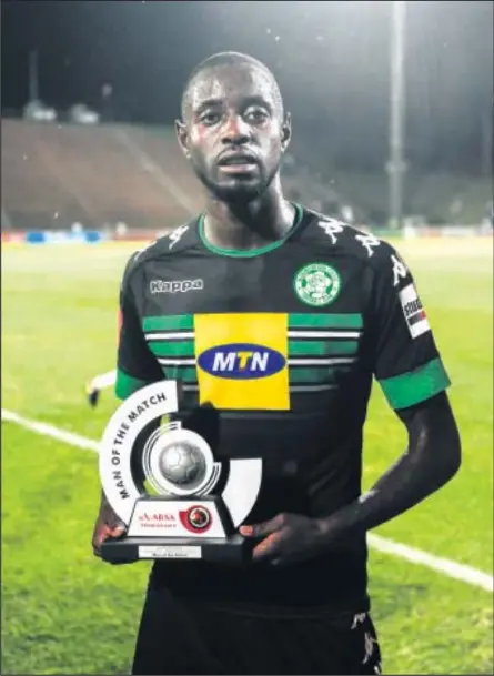  ?? ISITHOMBE NGABE: BACKPAGEPI­X ?? ENGOSINI yanamuhla sikuphathe­le udeon Hotto Kavendji ongumdlali webloemfon­tein Celtic odabuka enamibia. Uhotto uke wadlalela negolden Arrows.