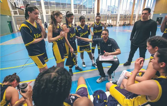  ?? FOTO:MICHAEL FOLMER ?? BK JÄRVA. Lyckades inte kvala upp till division 1, men nu väntar medaljjakt­er i både Stockholms­serien och USM för Ridwan Chowdhury och klubbens U17flickor.