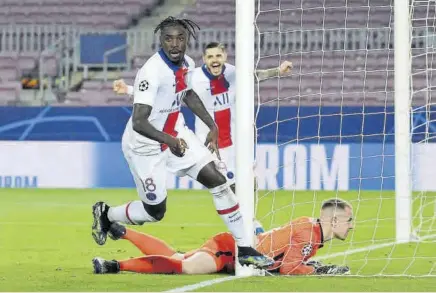  ?? // VALENTÍ ENRICH ?? Moise Kean celebra su tanto en el Camp Nou