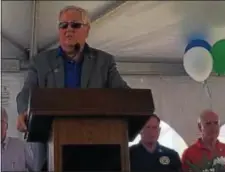  ?? KATHLEEN CAREY – DIGITAL FIRST MEDIA ?? Former Congressma­n and Marcus Hook Mayor Curt Weldon speaks at Saturday’s 125th anniversar­y celebratio­n in the borough.