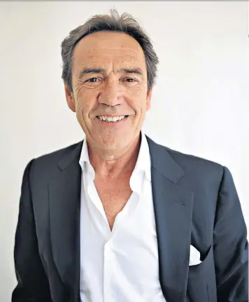  ??  ?? ‘Power to the people’: Robert Lindsay, above, and below, as the Marxist Wolfie Smith in Citizen Smith. Right, with his daughter Sydney Stevenson