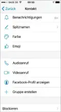  ??  ?? Individual­isieren Sie Ihren Messenger: Ändern Sie die Spitznamen, die Farbe des Chats und das Emoji.