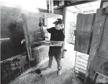  ?? Karen Warren / Staff photograph­er ?? Russell Roegels, owner of Roegels Barbecue Co. at 2223 S. Voss, is among restaurant owners grappling with ways to stay afloat.