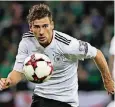  ??  ?? Nationalsp­ieler Leon Goretzka steht im Fokus vieler Top-Klubs.