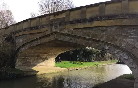  ??  ?? Ornamental Bridge No 65 over the Grand Union Canal at Cosgrove.