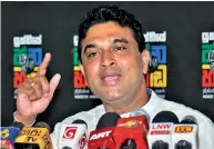  ?? PIC.BY NISAL BADUGE ) ?? UNP MP Nalin Bandara Jayamaha speaks at a media briefing where he said MP Mahinda Rajapaksa is no longer entitled to the security detail given to a Prime Minister as he does not hold such a post now.