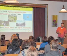  ?? FOTO: PRIVAT ?? Manfred Faden gab Eltern an der Grundschul­e Wain Tipps für die richtige Erziehung.