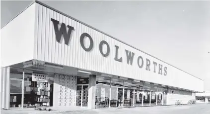  ?? PHOTOS: OTAGO DAILY TIMES ?? I love these old photos of the Woolworths supermarke­t in Factory Rd, Mosgiel, taken in July 1966. But where are all the cars?