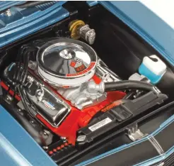  ??  ?? The L72 427 out of the Corvette was the heart of the Yenko transforma­tion. The model has scale-gauge plug wires and all the appropriat­e badges and labels.