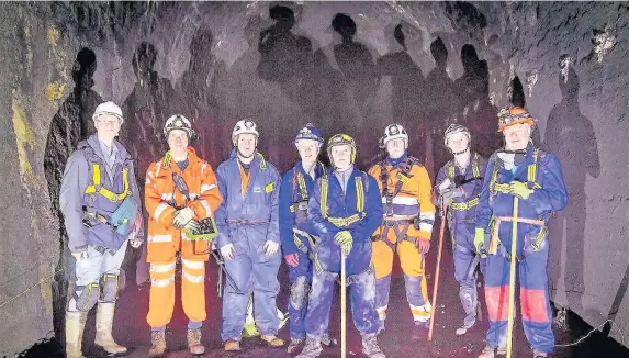  ?? Graeme Bickerdike ?? > This picture of the Rhondda Tunnel Society team inside Rhondda Tunnel, also shows ‘eerie shadows behind the group’, according to society chairman Steve Mackey. Pictured are, from left: Graeme Bickerdike (Queensbury Tunnel Project and journalist)...