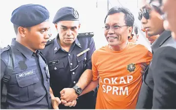  ?? — Bernama photo ?? Shafie at the High Court yesterday for the judicial hearing of his revision against his remand issued by the Magistrate’s Court on Oct 20.