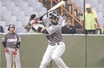  ??  ?? Carlos Paulino registra una buena actuación en el béisbol de México.