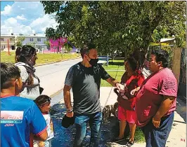  ??  ?? PELEA CAPITAL. Mestre en los barrios, su apuesta es la Ciudad.