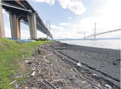  ?? Pictures: Steven Brown. ?? Thousands of nurdles were found near the Queensferr­y Crossing.