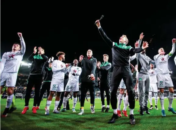  ?? FOTO PHOTO NEWS ?? RSCA zou bijna 5 keer meer krijgen dan pakweg Eupen of Waasland-Beveren en wat Cercle Brugge ontvangt is bijna verwaarloo­sbaar.