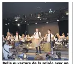  ??  ?? Belle ouverture de la soirée avec un ensemble de percussion­s au plus près du public dans l’intimité de la salle Daner .