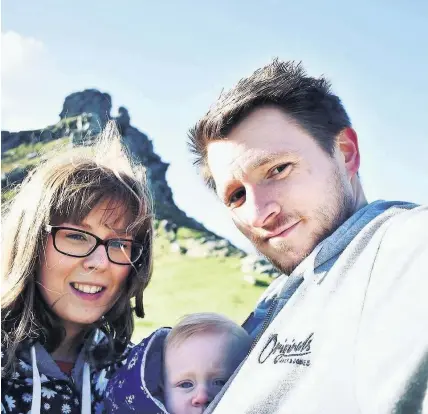  ??  ?? > Ross Hunt, from Abercarn, with his daughter Isabelle and partner Rachel