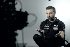  ?? CANADIAN PRESS FILES ?? IndyCar Series driver James Hinchcliff­e, pictured, has hung up his dance shoes and put his helmet back on. It’s a much freer feeling than one year ago. The Oakville, Ont., driver says the upcoming IndyCar season feels like a clean slate.