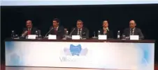  ?? Inauguraci­ón a cargo de los doctores Jaime Gil, Bruno Pereira, Imanol Donnay, María Paz Salido y Rafael Martínez de Fuentes. ??