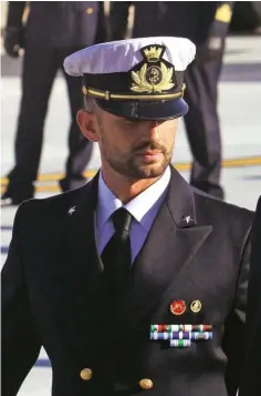  ??  ?? Salvatore Girone È attualment­e impiegato presso la Capitaneri­a di porto di Bari.