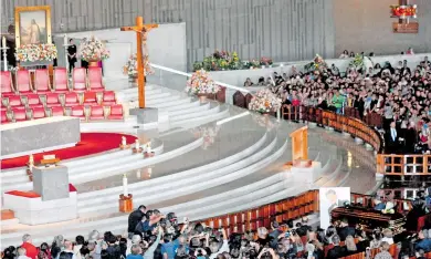  ??  ?? Se ofreció una misa en su honor en la Basílica de Guadalupe