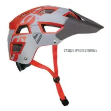  ??  ?? CASQUE 7PROTECTIO­N M5