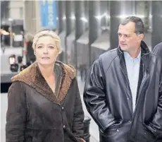  ?? FOTO: AFP. ?? ►►
Marine Le Pen y Aliot en Nueva York.
