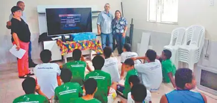  ?? DIVULGAÇÃO ?? A Casa Jesus Menino, de Nova Iguaçu, recebeu ontem TV de 65 polegadas, home theater e coleção de DVDs para usar em ações educaciona­is