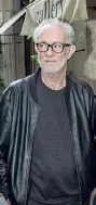  ??  ?? Francesco De Gregori arriva in via della Frezza