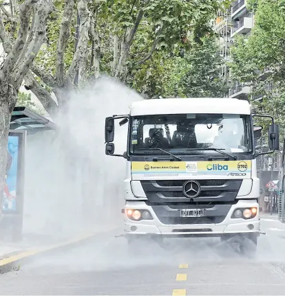  ?? Alejandro guyot ?? Camiones y productos especiales para combatir el virus desde la higiene urbana