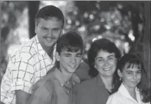  ?? PCOURTESY THE BRUBACHER FAMILY ?? Murray Brubacher with his wife Beth, children Jonathan and Holly in 1989. They worked in Columbia to establish a Christian community