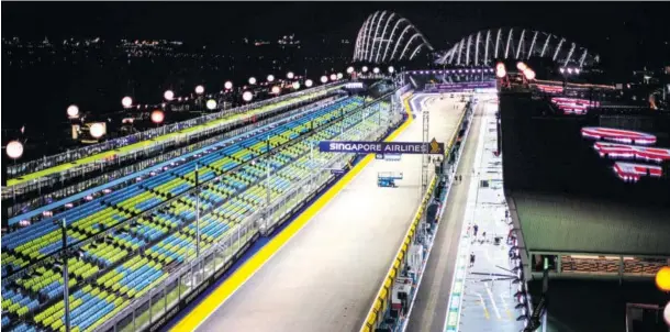  ?? BILD: SN/IMAGO/PANORAMIC ?? Der Stadtkurs in Singapur bringt die Formel-1-Piloten sowohl physisch als auch psychisch ans Limit.