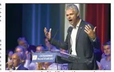  ??  ?? « Nous sommes tous les Républicai­ns, et je ne veux plus entendre parler de ces écuries, qui nous ont pourri la vie » : Laurent Wauquiez a fait la démonstrat­ion hier soir à Châteauren­ard, que le costume de président de LR n’était pas trop grand pour...