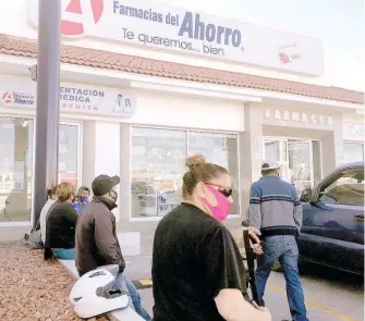  ?? ALBERTO HIERRO ?? en farmacias. /